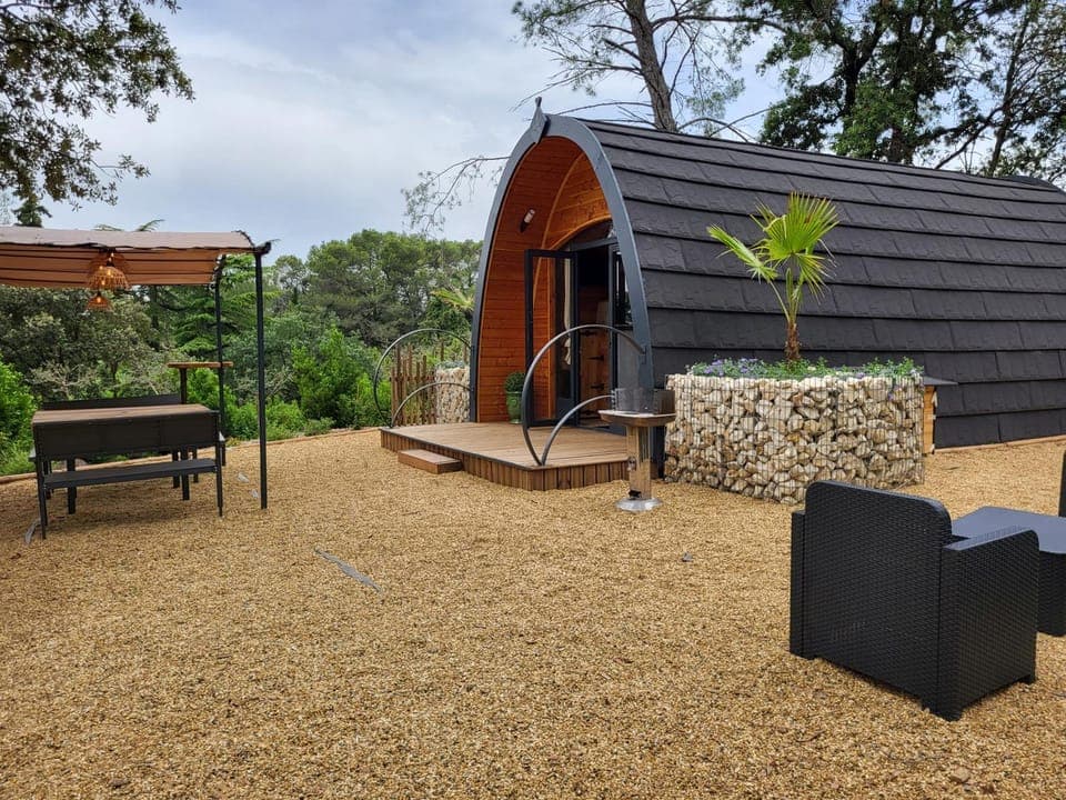 Property building, Garden