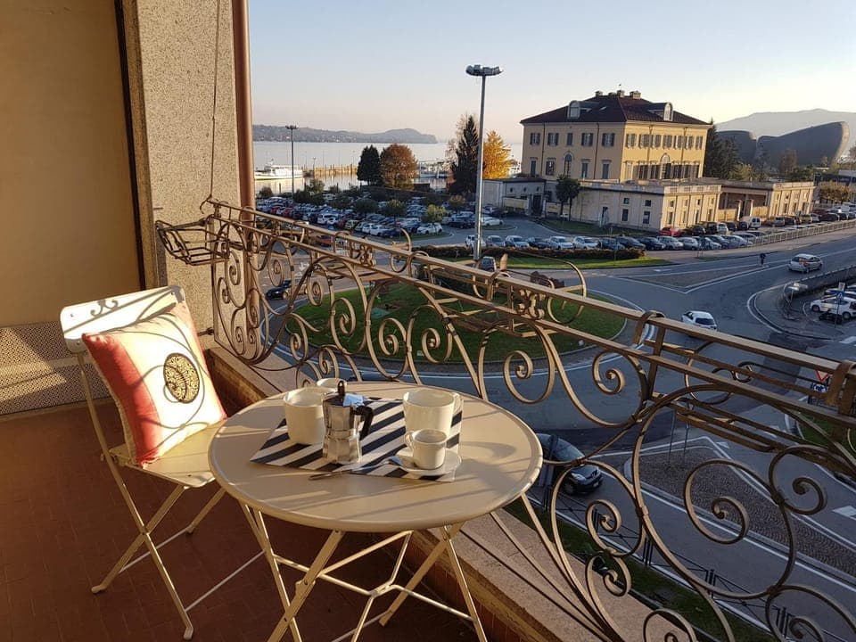Balcony/Terrace, Balcony/Terrace, Lake view