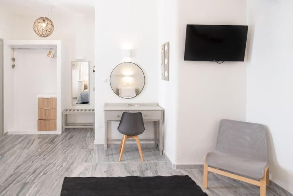 TV and multimedia, Seating area