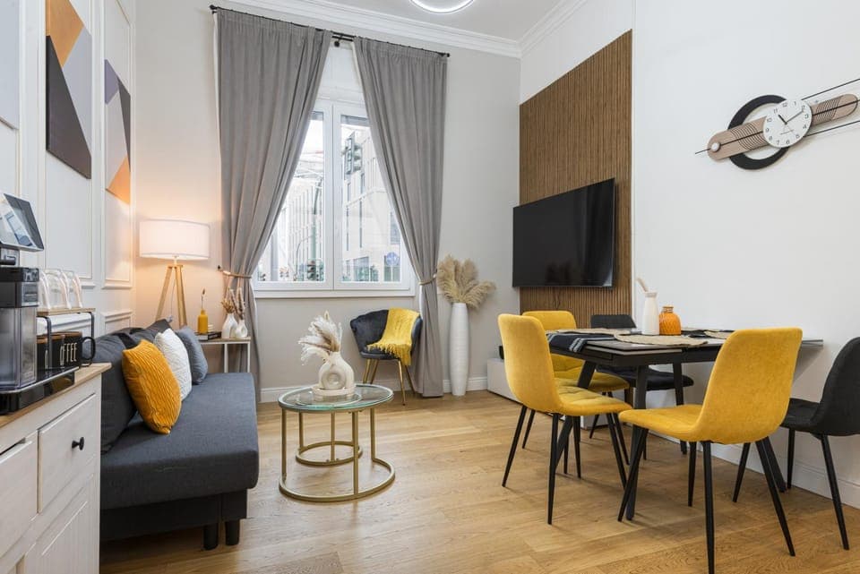 Communal lounge/ TV room, Living room