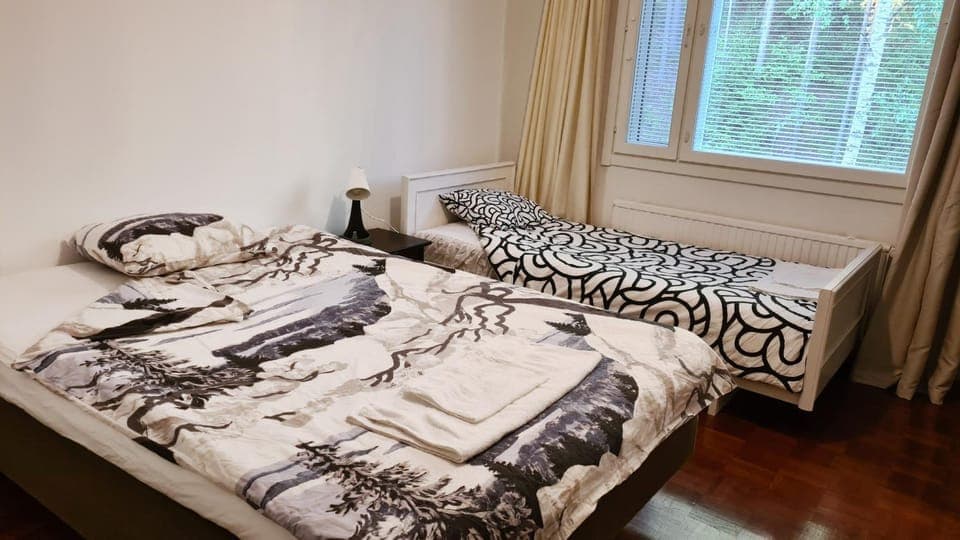 3-bedroom lake view and near center apartment with sauna Apartment in Finland