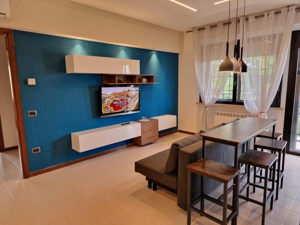 TV and multimedia, Seating area