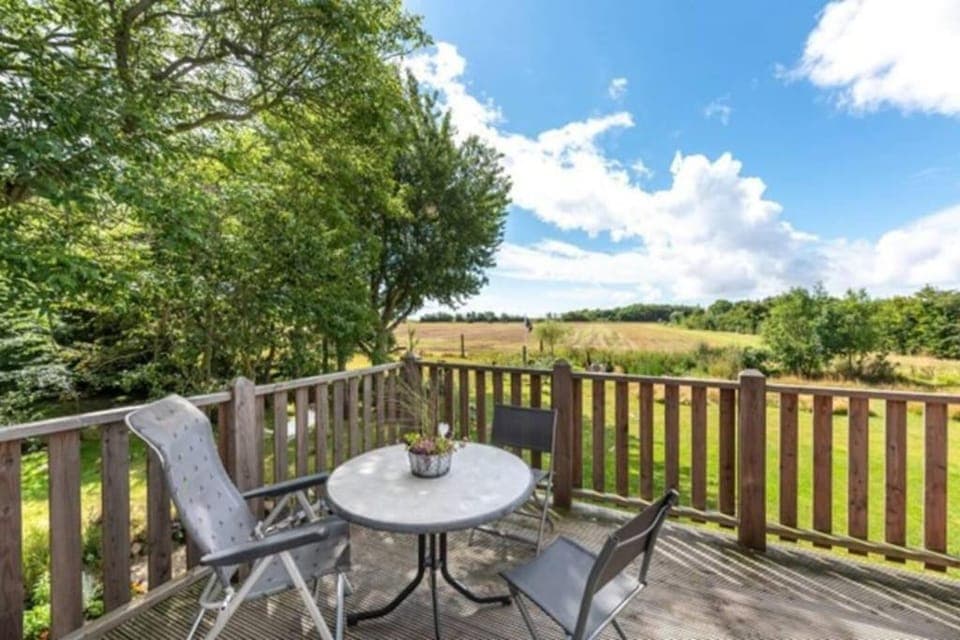 View (from property/room), Balcony/Terrace, Garden view