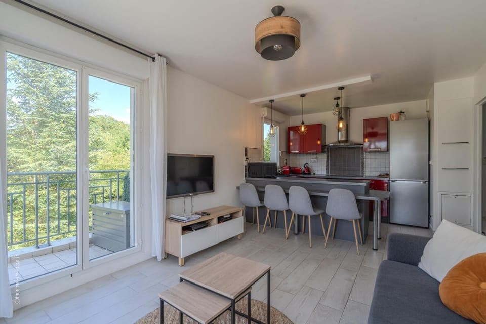 TV and multimedia, Living room, Lounge or bar, kitchen