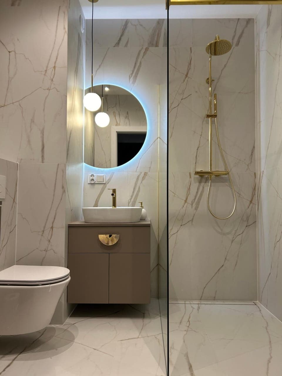 Shower, Toilet, Bathroom