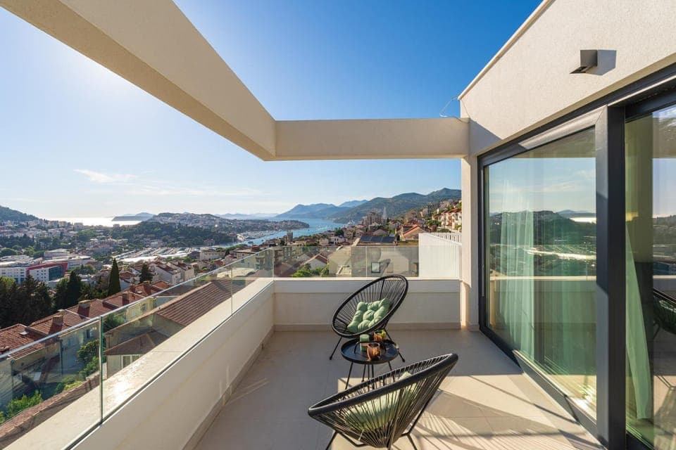 View (from property/room), Balcony/Terrace, Sea view