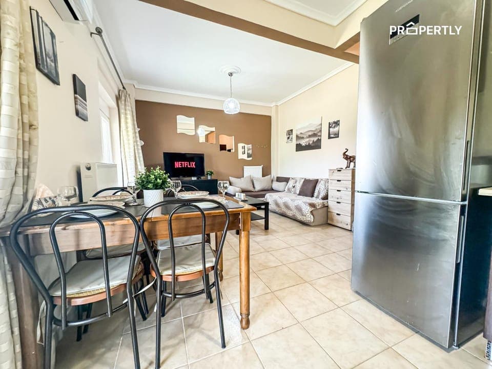 TV and multimedia, Living room, Seating area, Dining area, oven