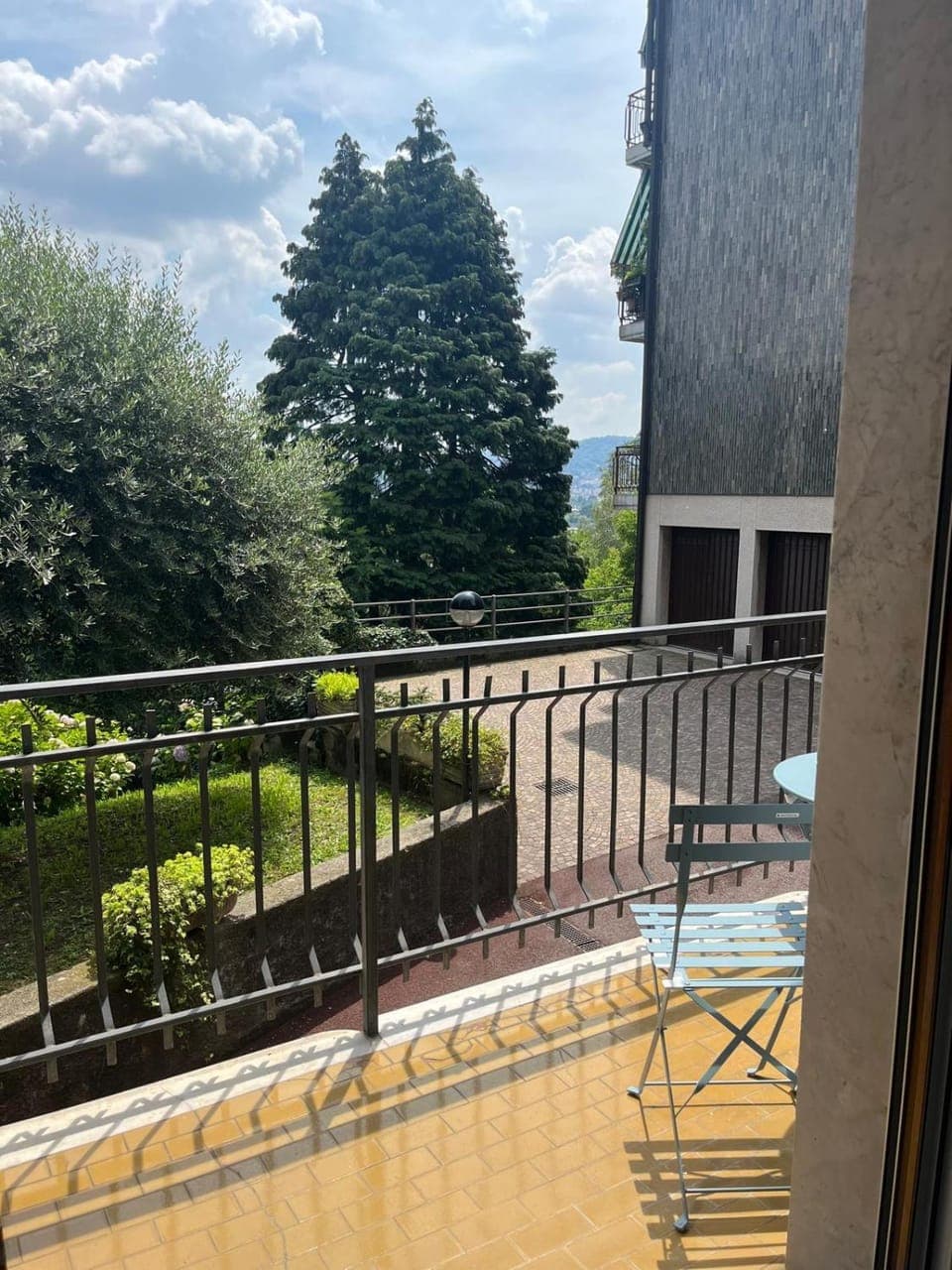 View (from property/room), Balcony/Terrace, Garden view