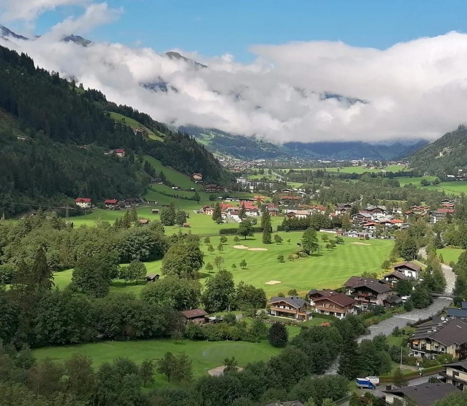 Nearby landmark, Natural landscape, Mountain view