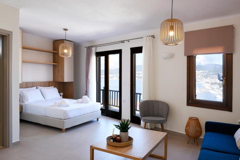 Bed, Photo of the whole room, Seating area, Sea view