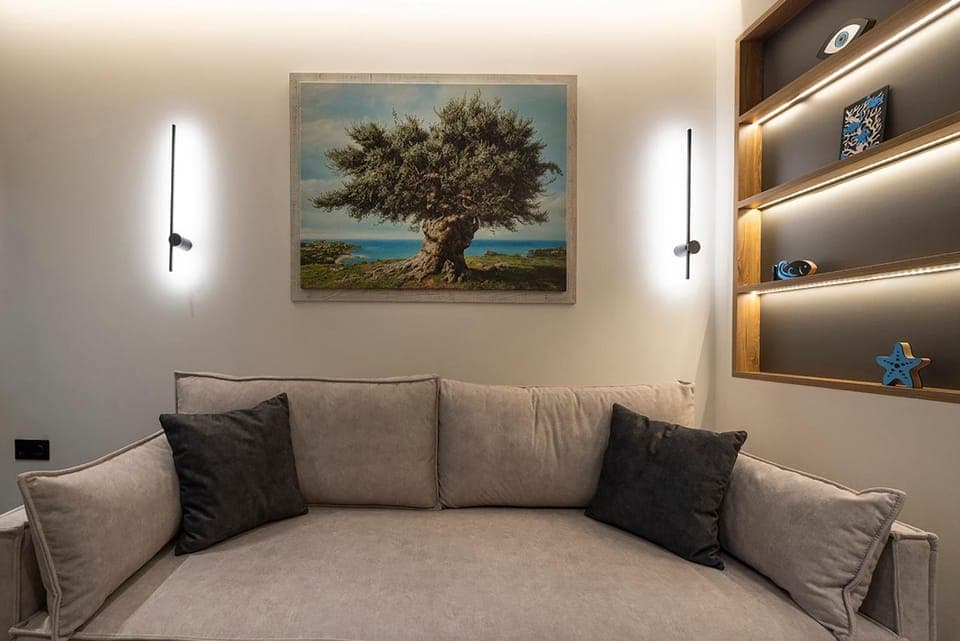 Living room, Decorative detail, Seating area