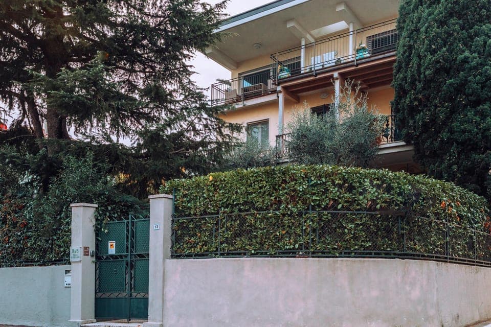 Property building, Facade/entrance