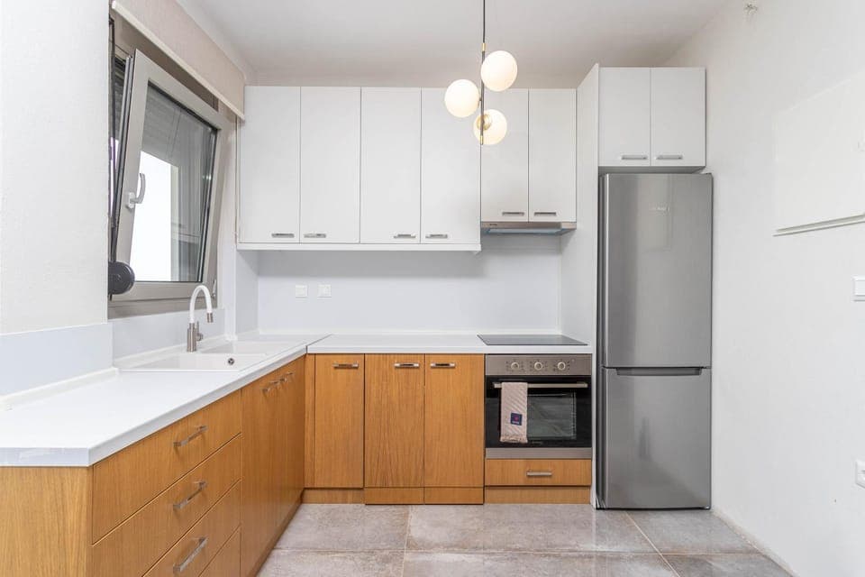 Kitchen or kitchenette, oven, stove