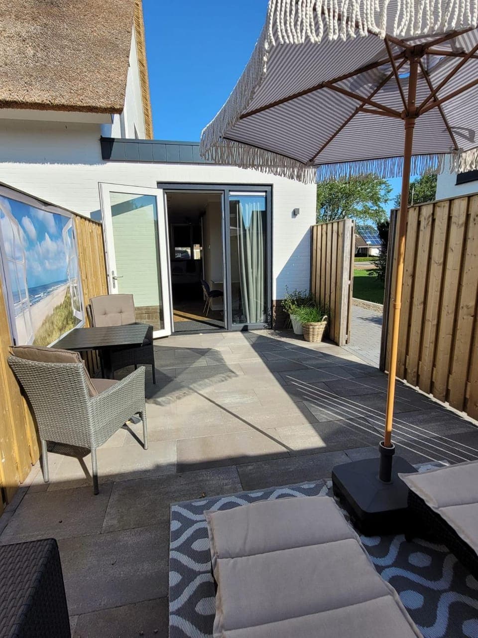 Property building, Balcony/Terrace