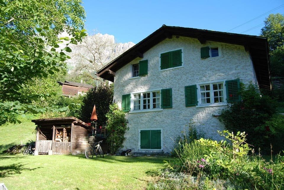 Property building, Spring, Day, Garden, Garden view