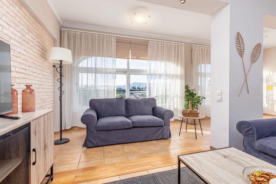 TV and multimedia, Living room, Seating area