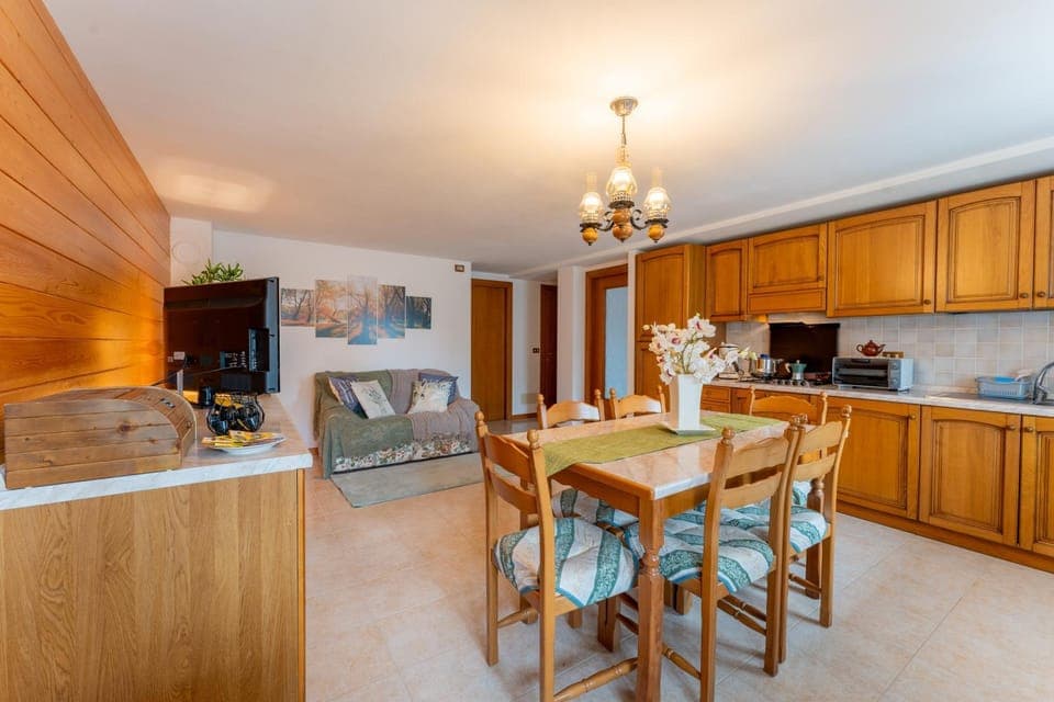 Kitchen or kitchenette, Living room, Seating area, Dining area, dishwasher, stove