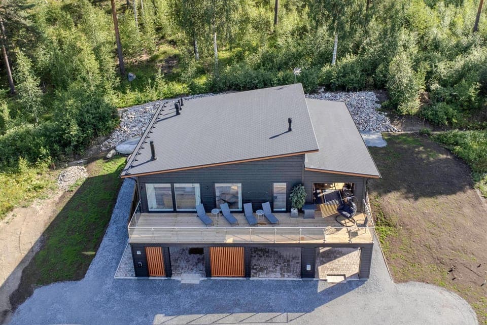 Property building, Day, Natural landscape