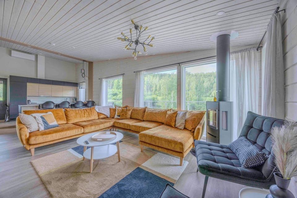 Living room, Seating area