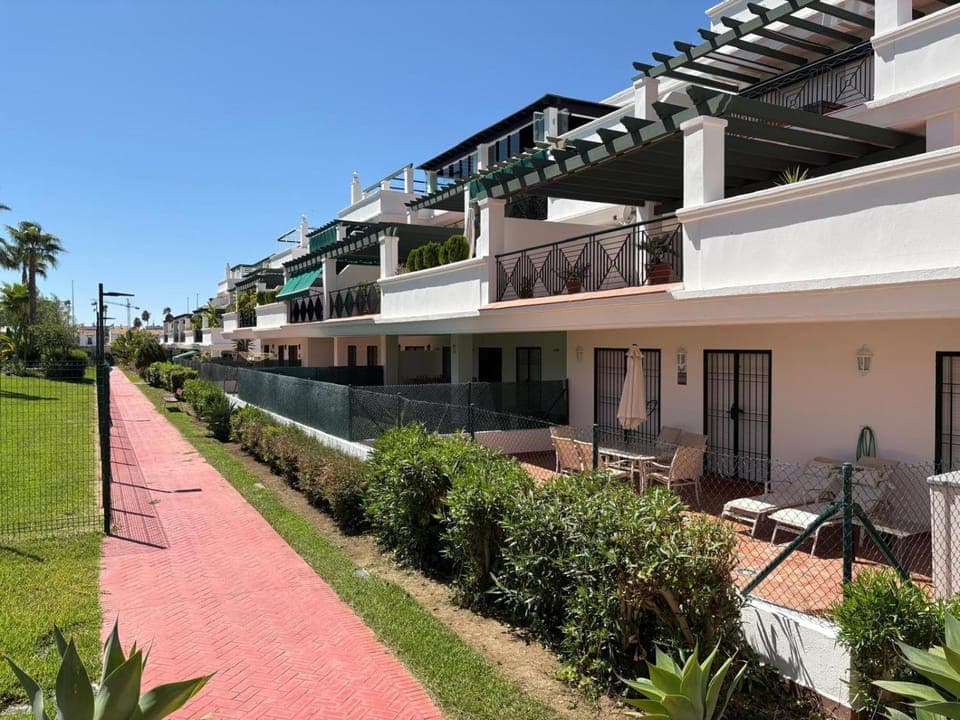 Property building, Balcony/Terrace