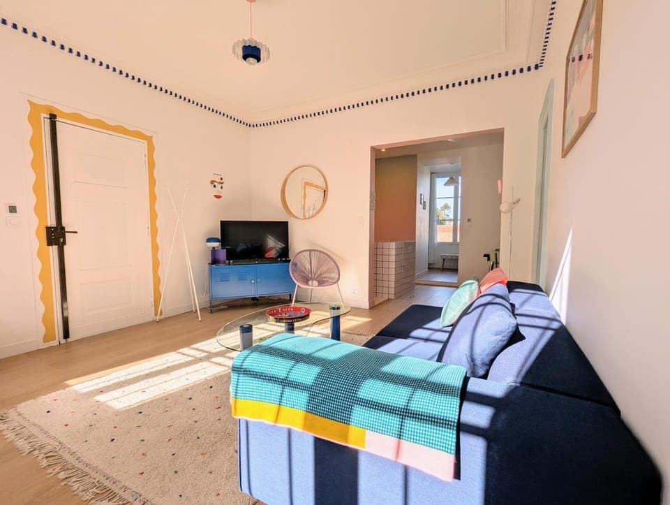 TV and multimedia, Living room, Seating area