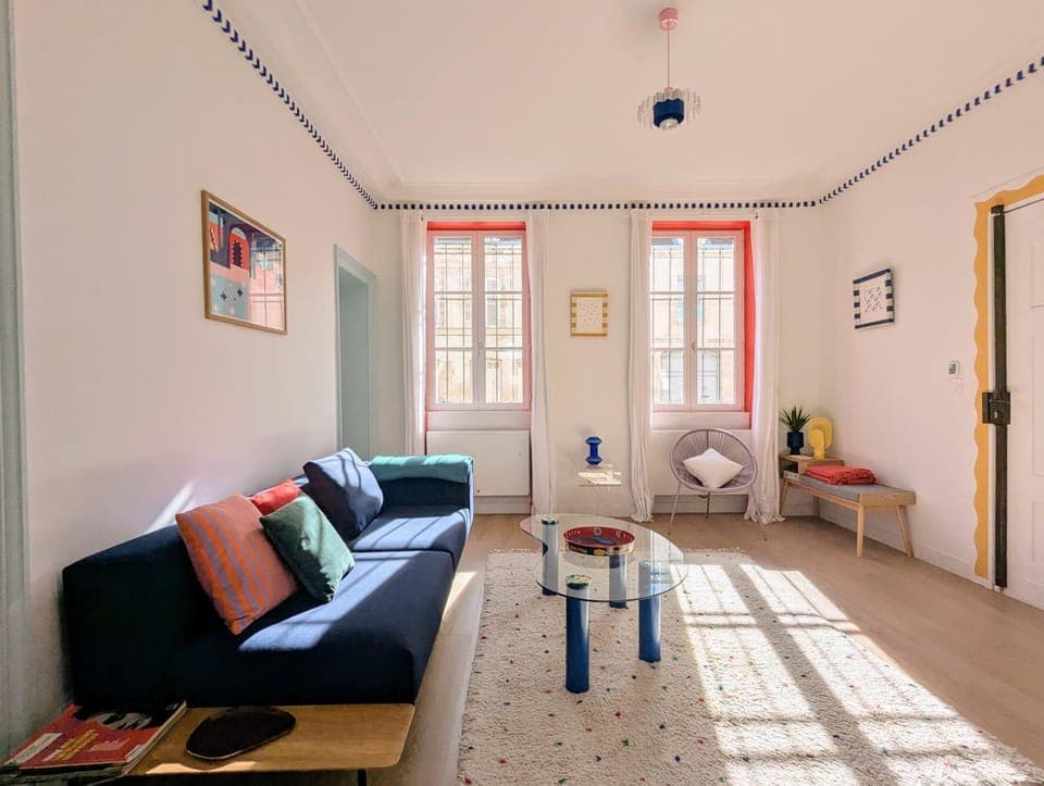 Living room, Seating area