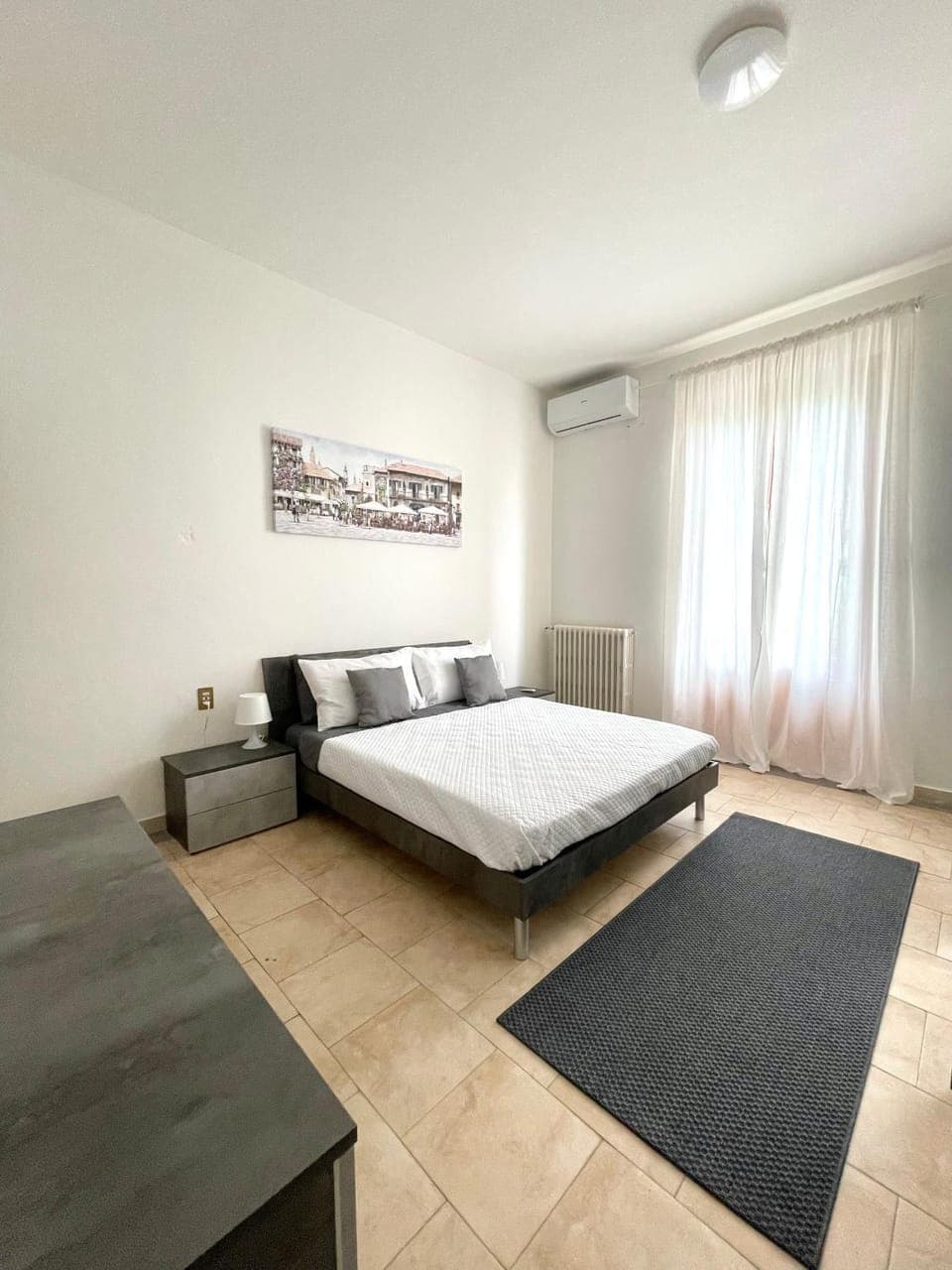 Bedroom, air conditioner