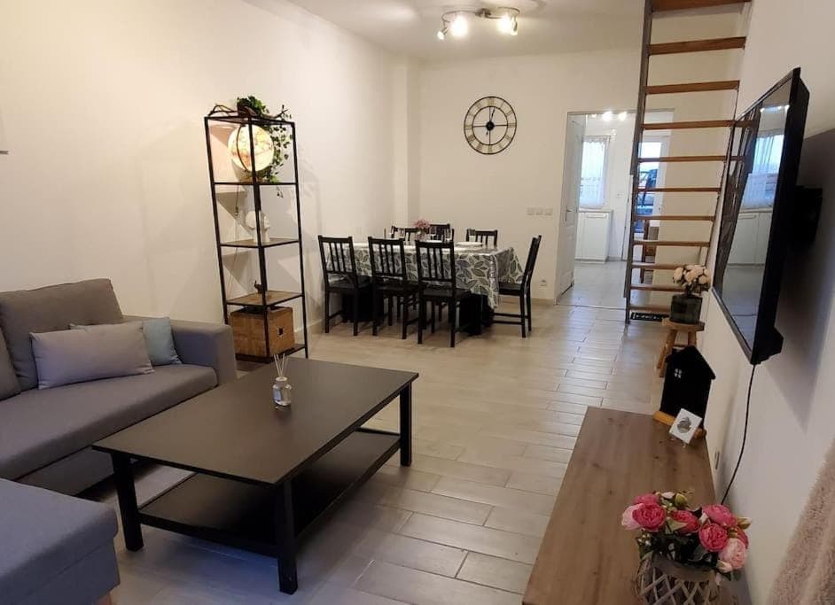 TV and multimedia, Living room