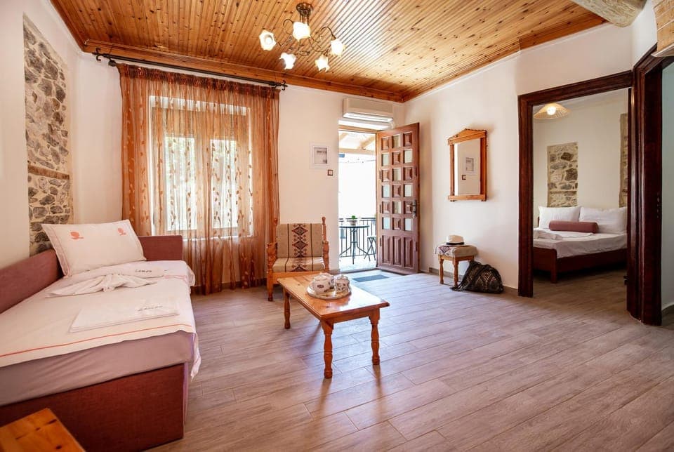 Living room, Seating area