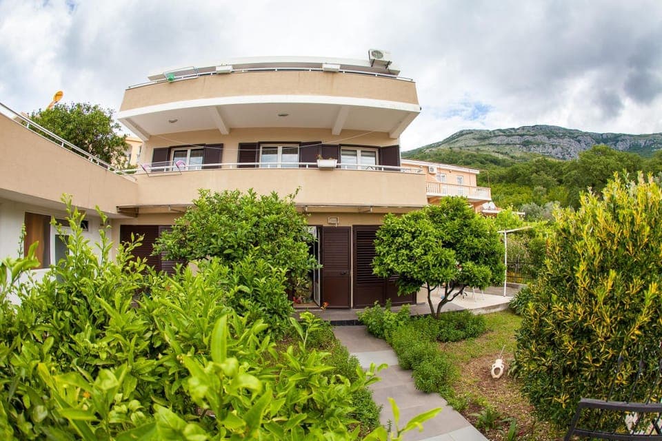 Garden, Balcony/Terrace