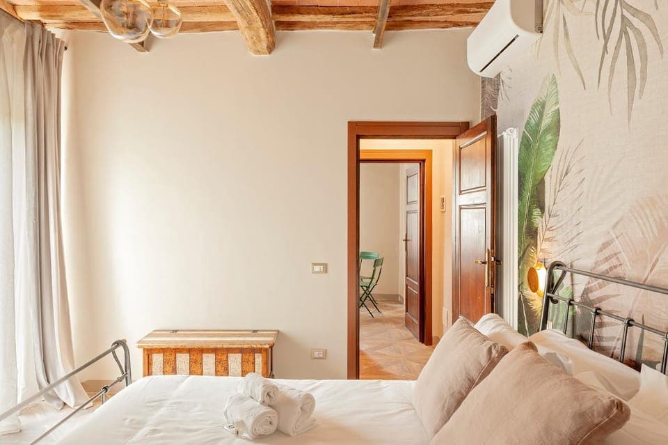 Bed, air conditioner