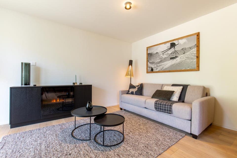 Living room, Seating area, fireplace