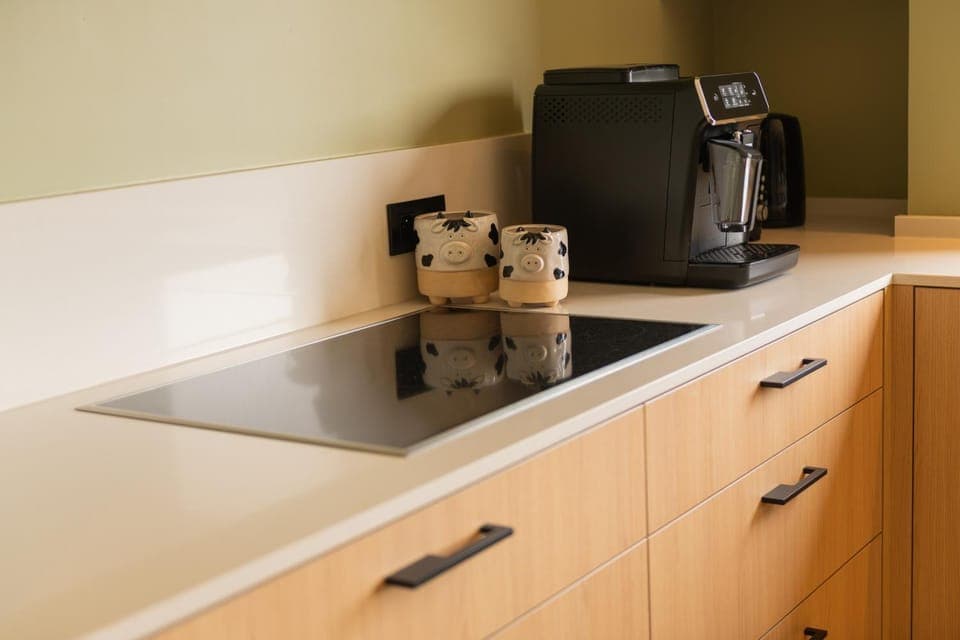 Coffee/tea facilities, Kitchen or kitchenette