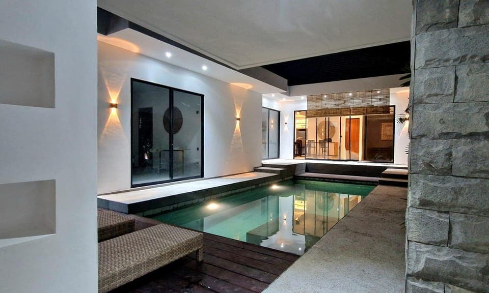 Pool view, Swimming pool
