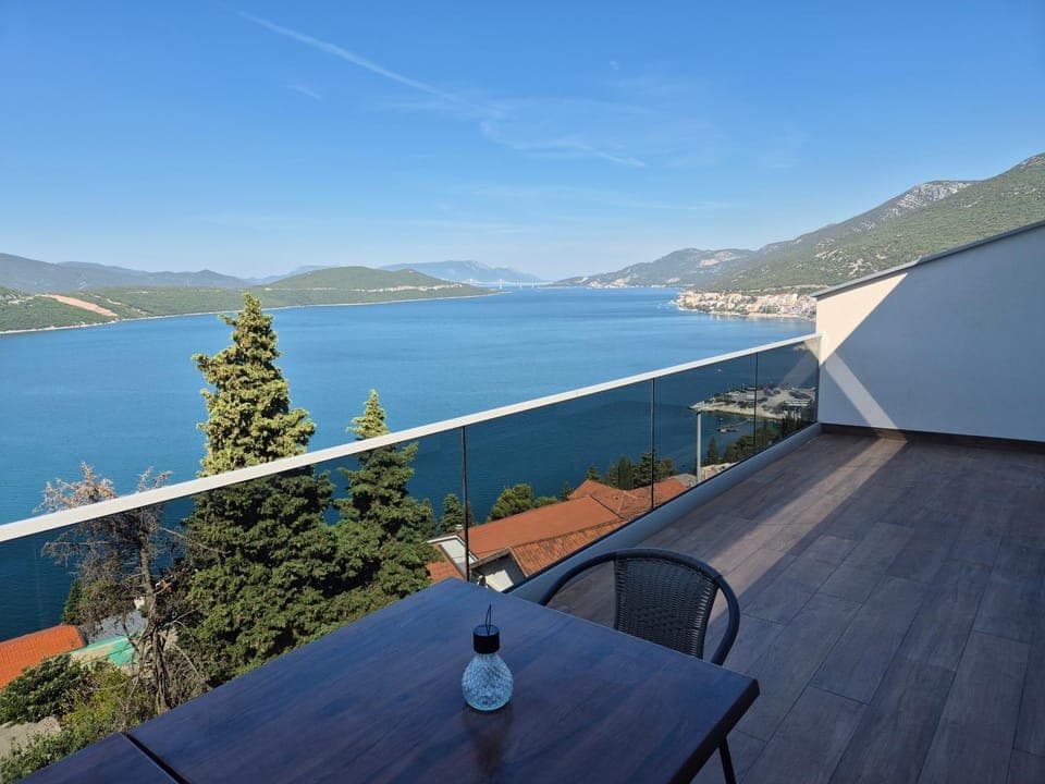 Natural landscape, View (from property/room), Balcony/Terrace, Mountain view, Sea view