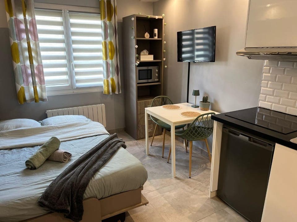 Photo of the whole room