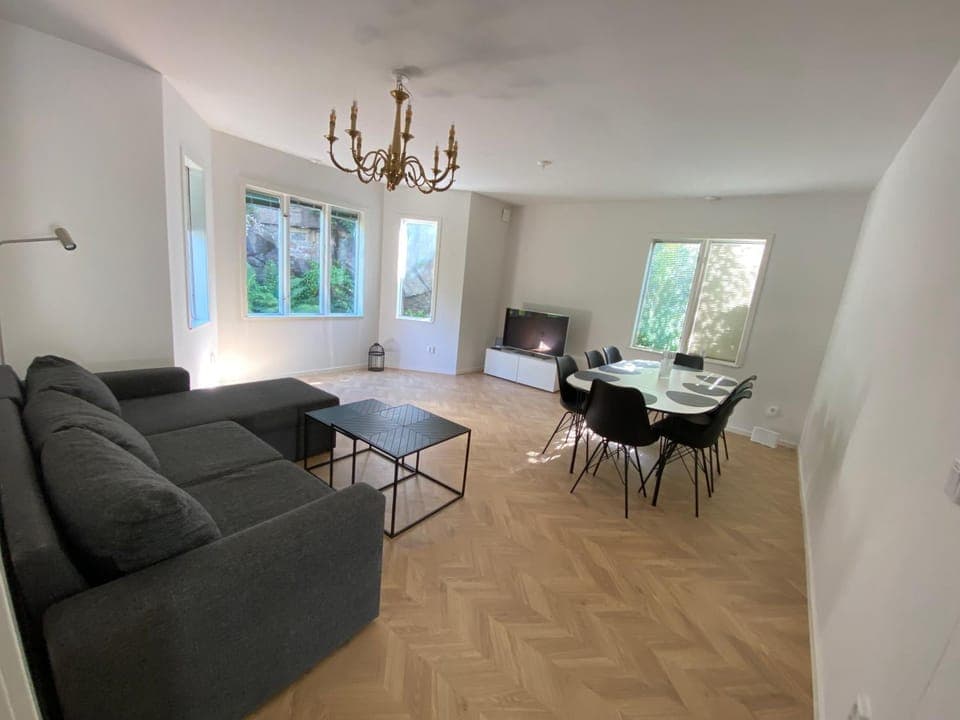 Living room, Seating area, Dining area