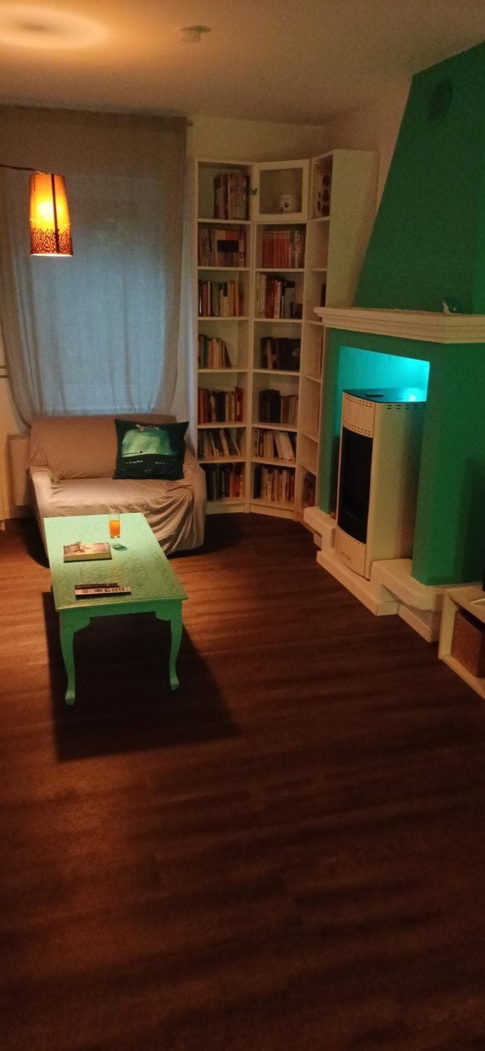 Library, Living room