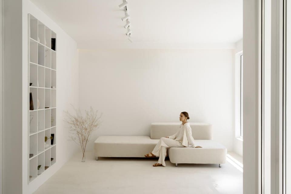 Property building, People, Lobby or reception, Seating area, On site