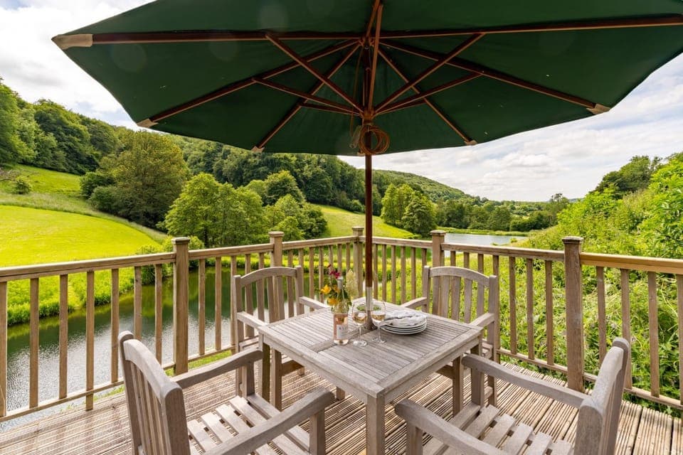 Natural landscape, Balcony/Terrace, Dining area