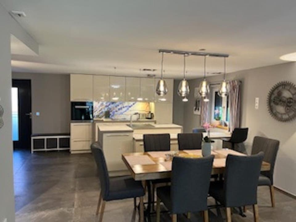 Property building, Kitchen or kitchenette, Living room