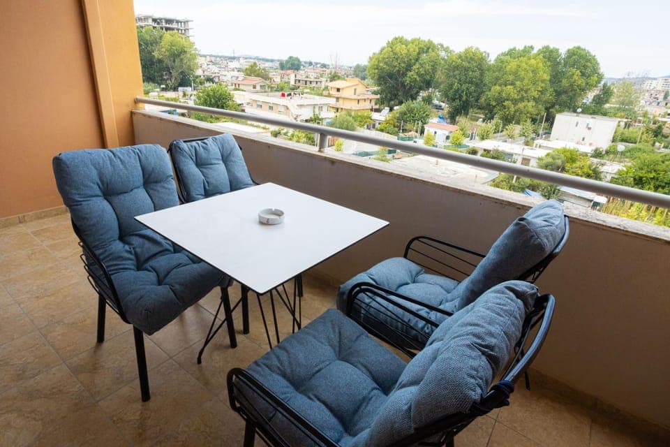 View (from property/room), Balcony/Terrace, Seating area