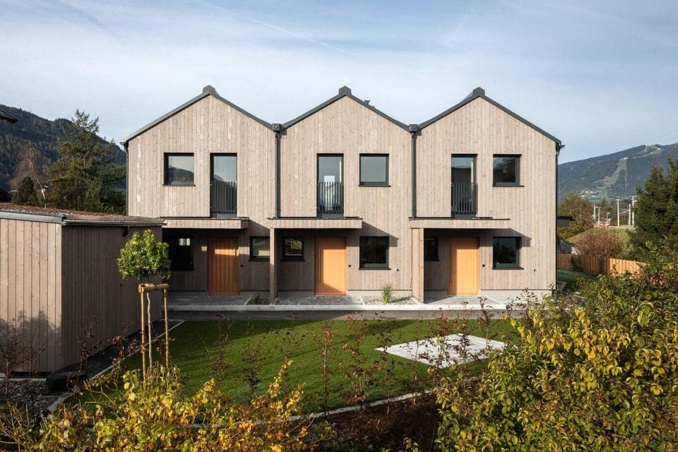 Property building, Natural landscape, Garden