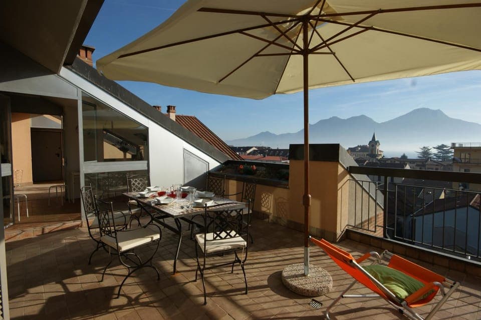 Property building, View (from property/room), Balcony/Terrace