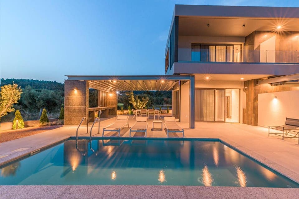 Patio, Balcony/Terrace, Swimming pool