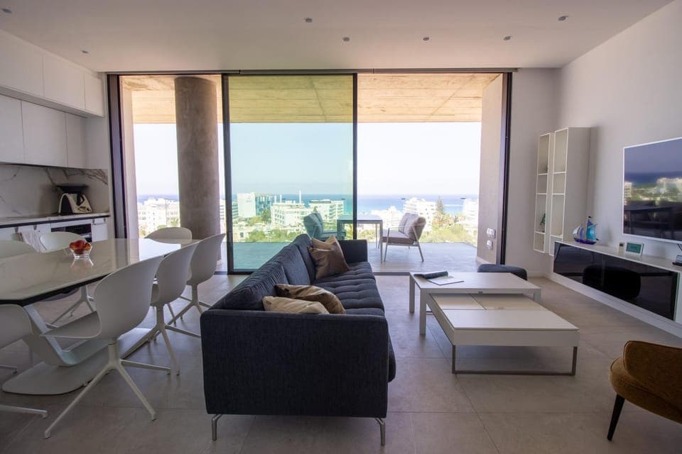 TV and multimedia, View (from property/room), Balcony/Terrace, Kitchen or kitchenette, Living room, Seating area, Dining area, oven