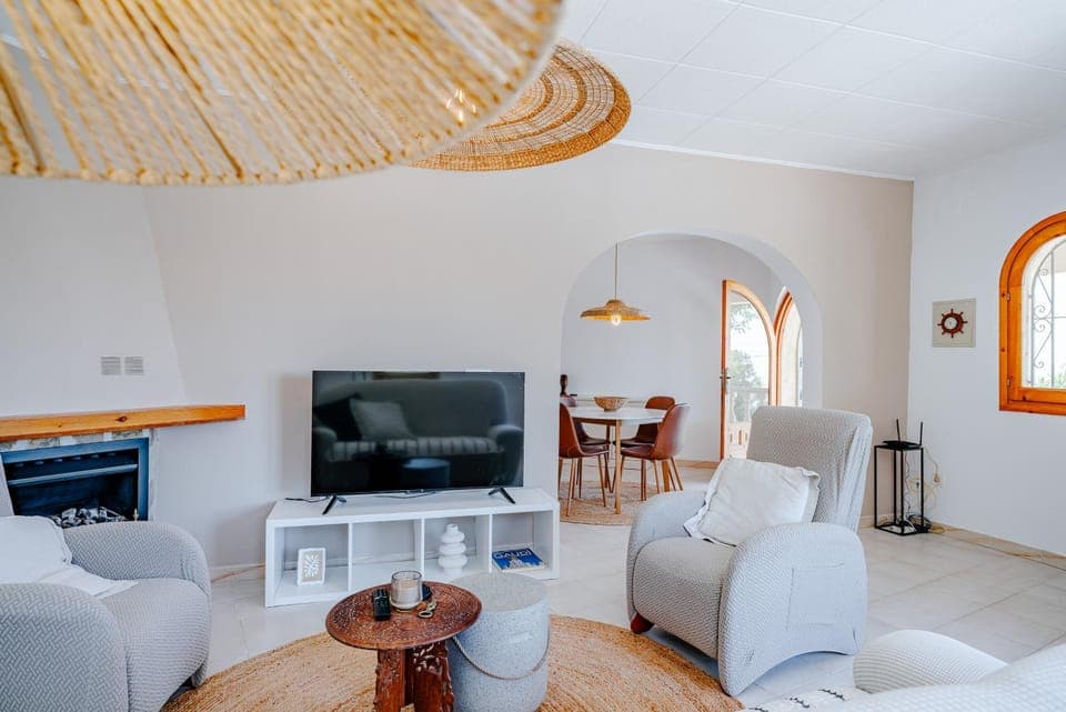Living room, air conditioner