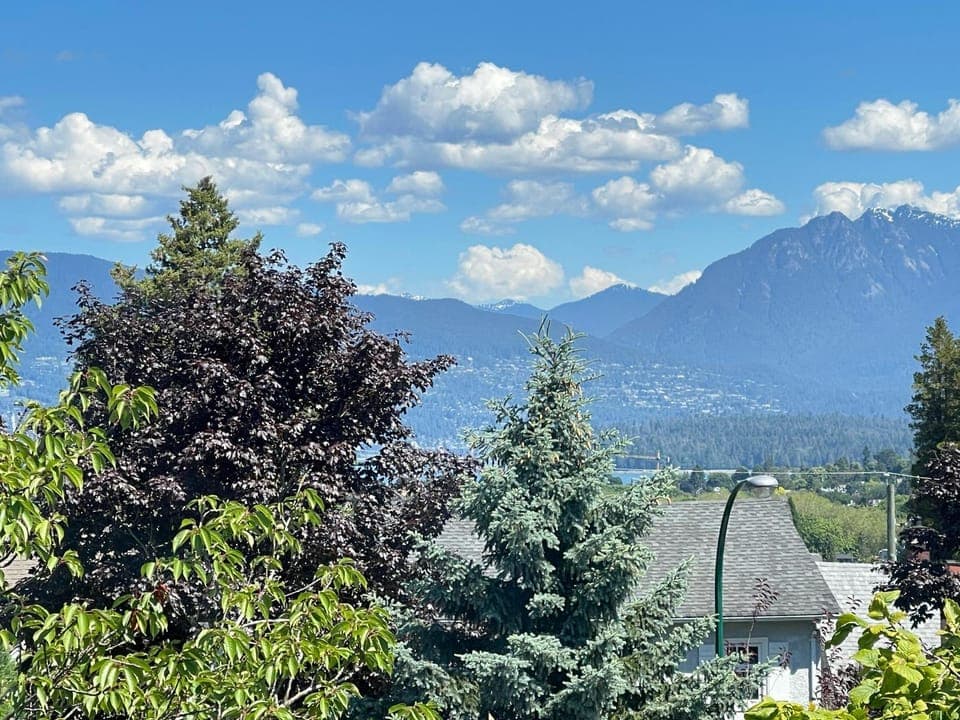 View (from property/room), View (from property/room), City view, Mountain view, Sea view