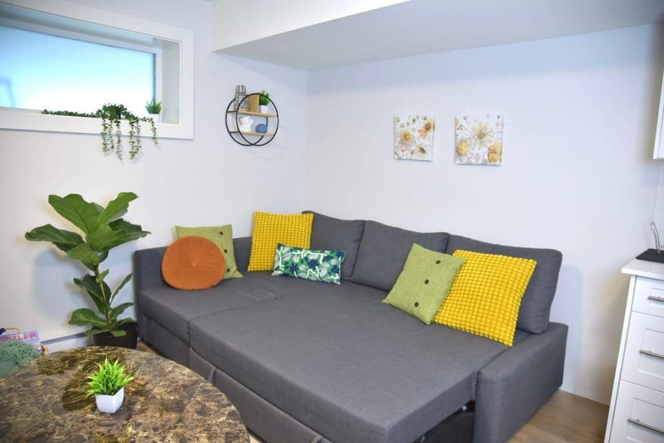 Bed, Living room, Seating area