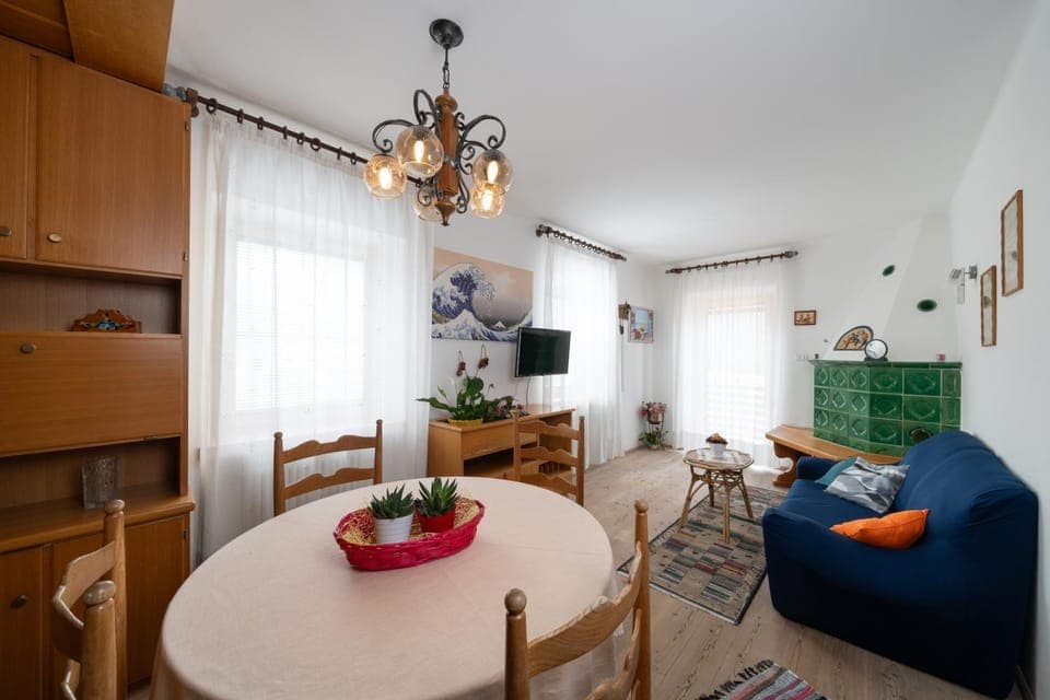 Communal lounge/ TV room, TV and multimedia, Living room, Evening entertainment